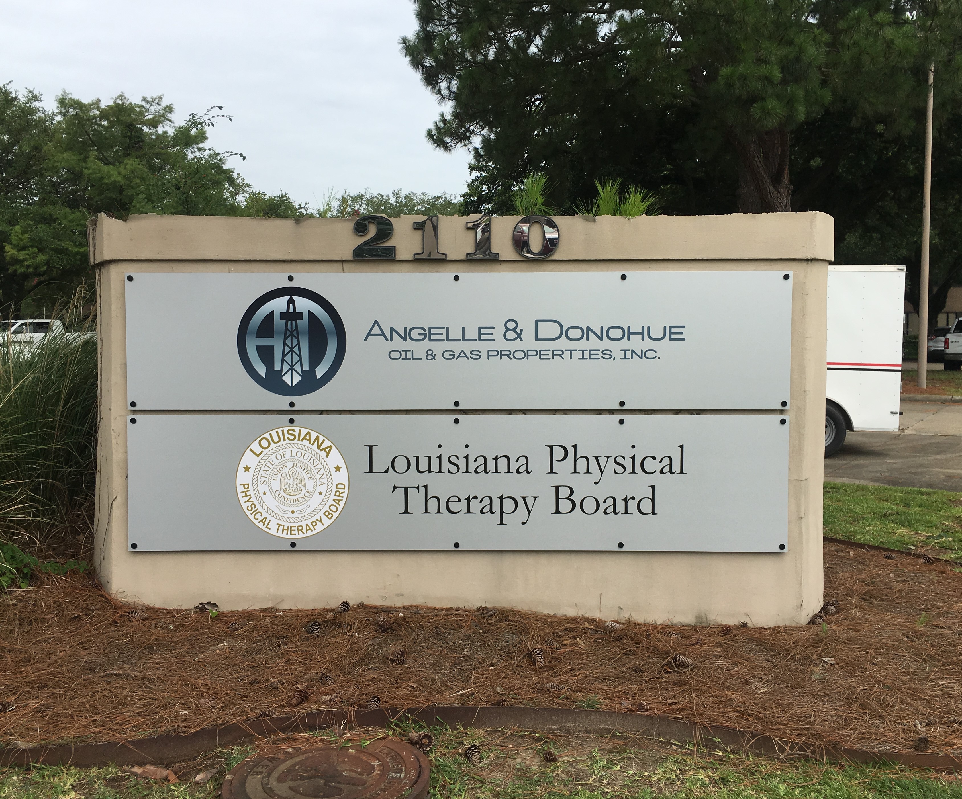 Signs - LA Physical Therapy Board photo